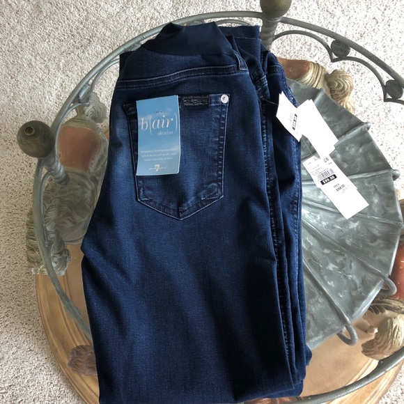 Women’s 7 For All Mankind Maternity Jeans NWT - Picture 10 of 10